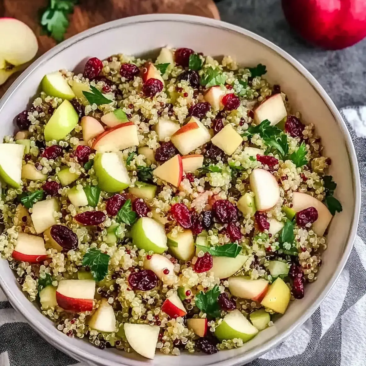 Quinoa Apple Salad: A Colorful Treat for Healthy Cravings