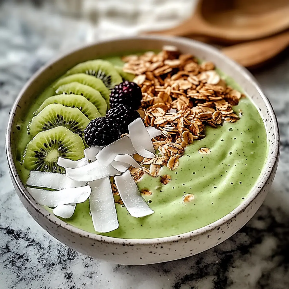 Coconut Key Lime Smoothie: Your Quick Tropical Refreshment